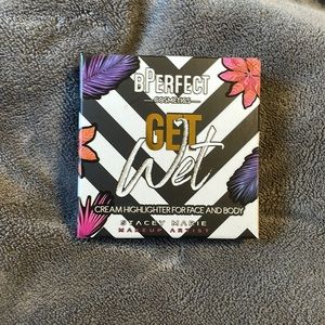 2 for $15 - BPerfect Get Wet Highlighter in Soft Silk
